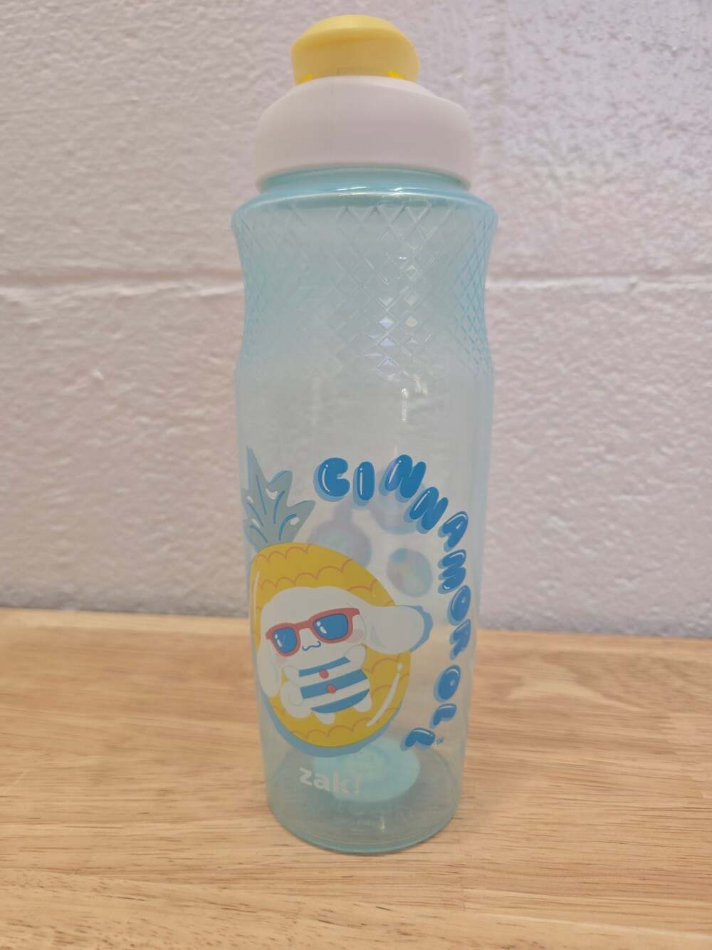 Zak Cinnamoroll 30 oz Water Bottle Sanrio Blue Yellow Flip Top BPA Free